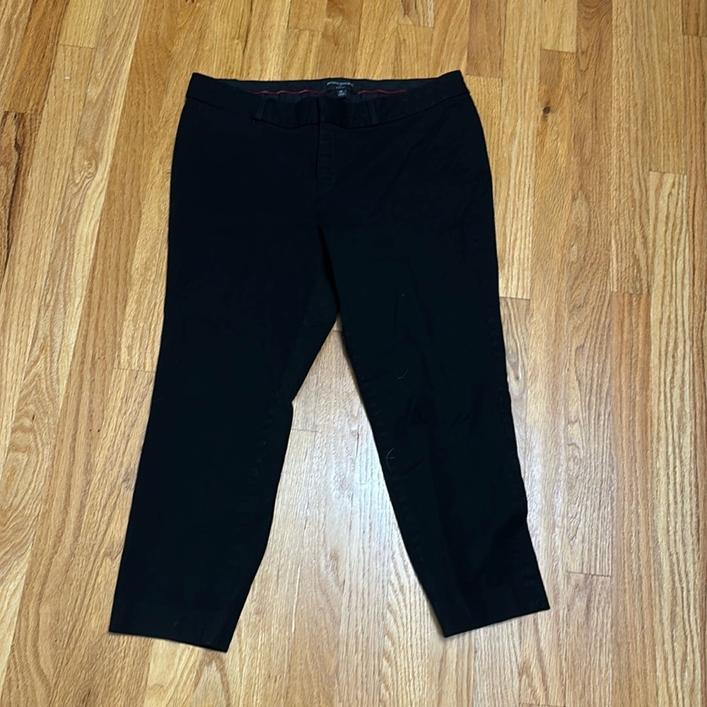 Banana Republic Sloan Fit black capri trousers. Size 14